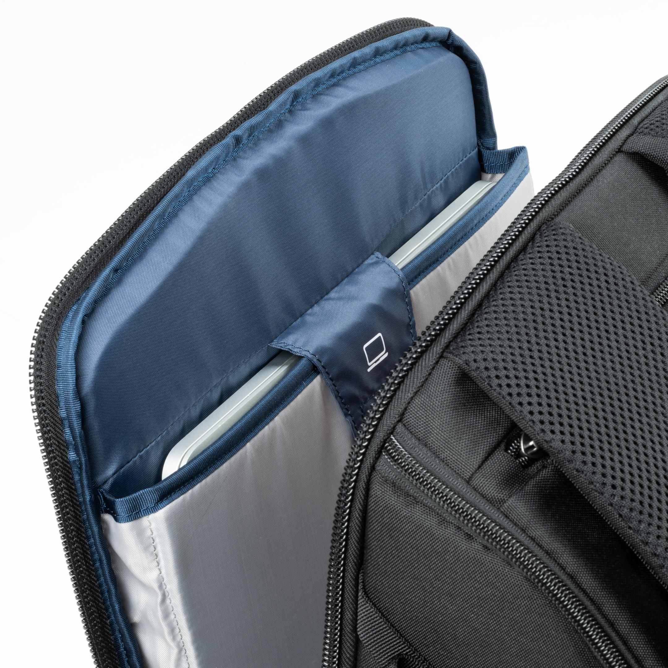 Think Tank Darklight Backpack 20l - Black