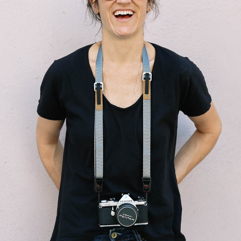 Peak Design Leash Ash – Multifunctional camera strap for mirrorless cameras, entry-level DSLRs, etc.