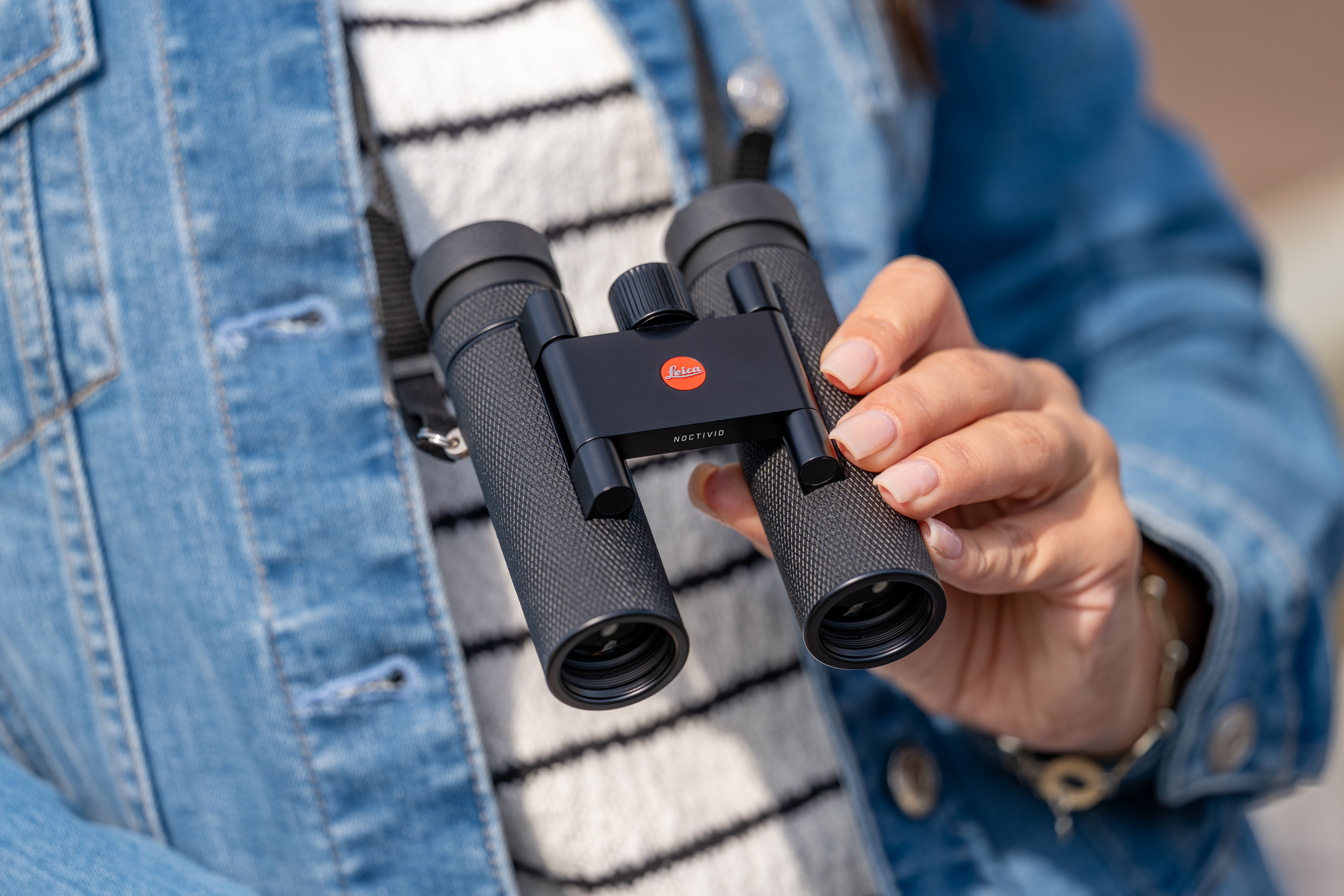 LEICA NOCTIVID COMPACT 8x25 (schwarz, beledert) inkl. Premium Reinigungsset