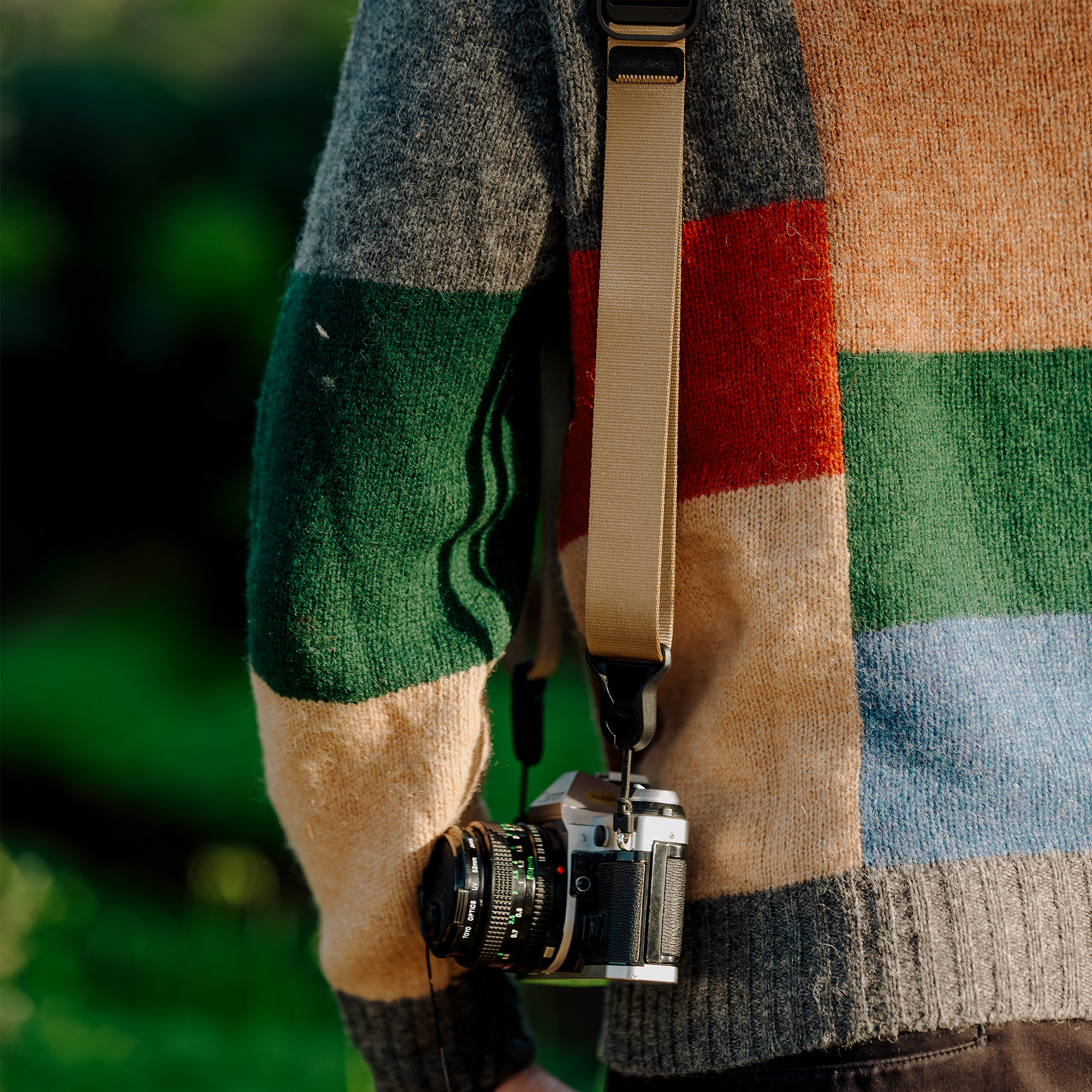 Peak Design Slide Coyote (Braun/Beige)- Kameragurt für mittlere und große DSLR-Kameras