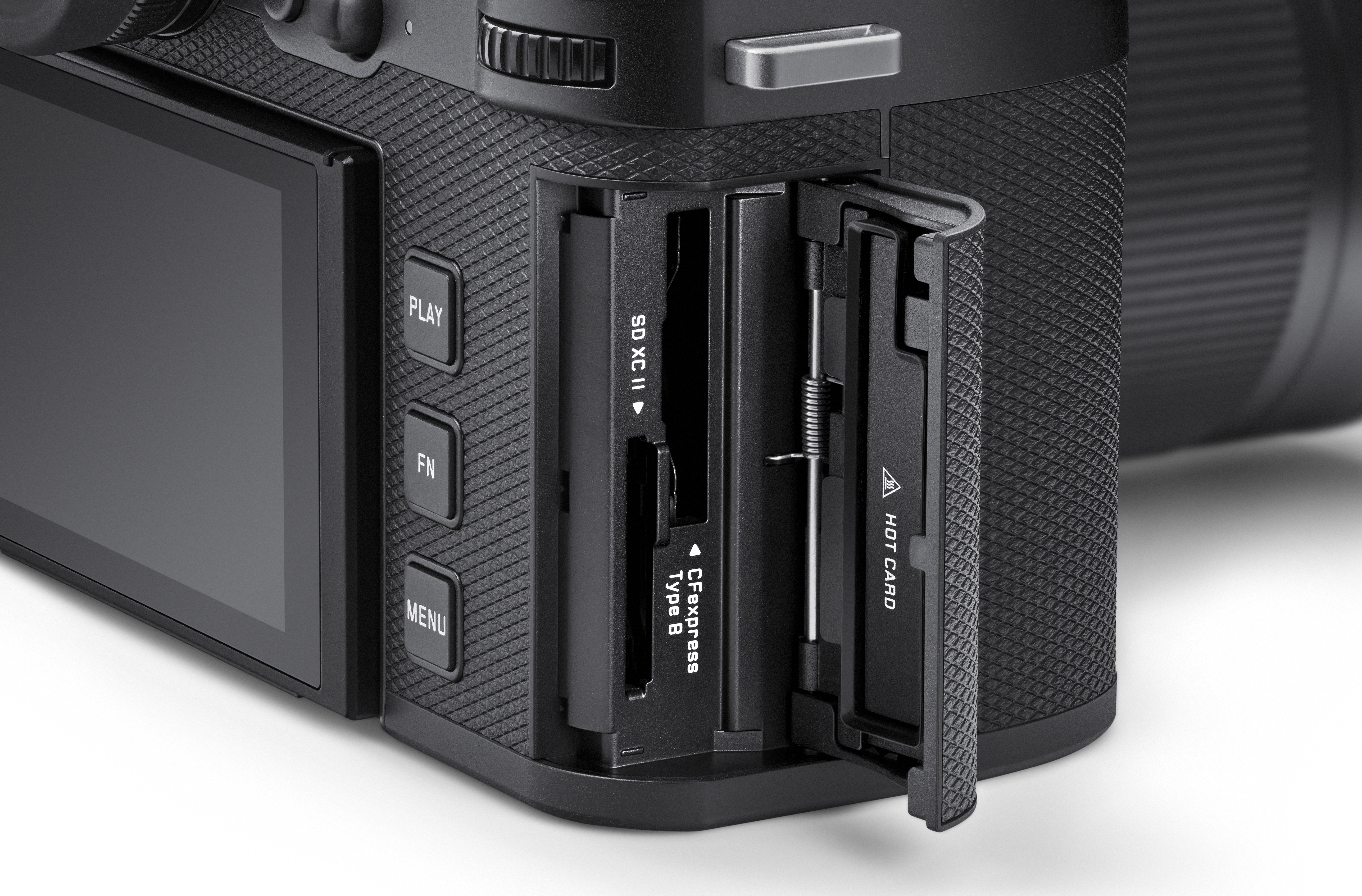 Leica SL3 body (including a free BP-SCL6 spare battery)