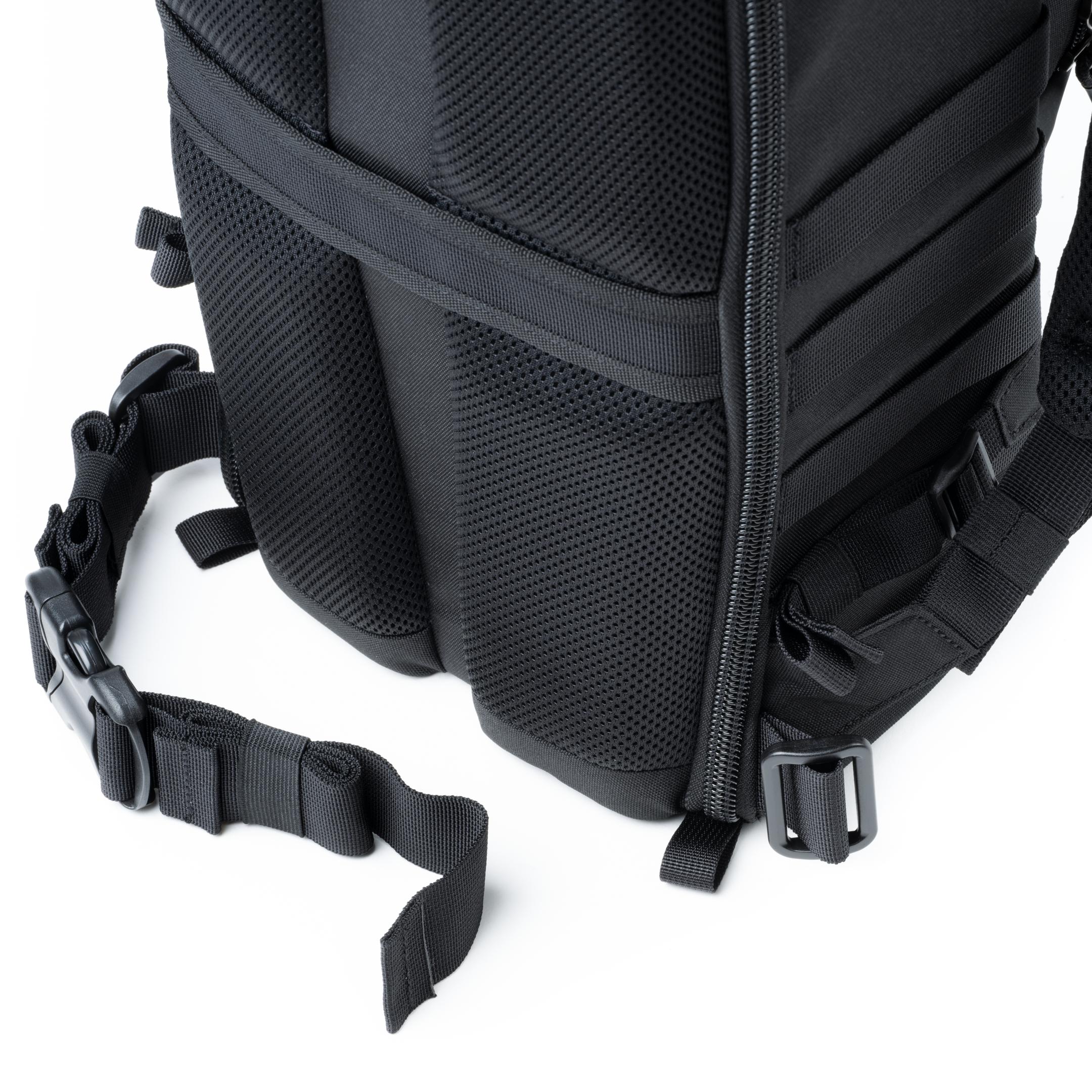 Think Tank Darklight Backpack 14l - Black