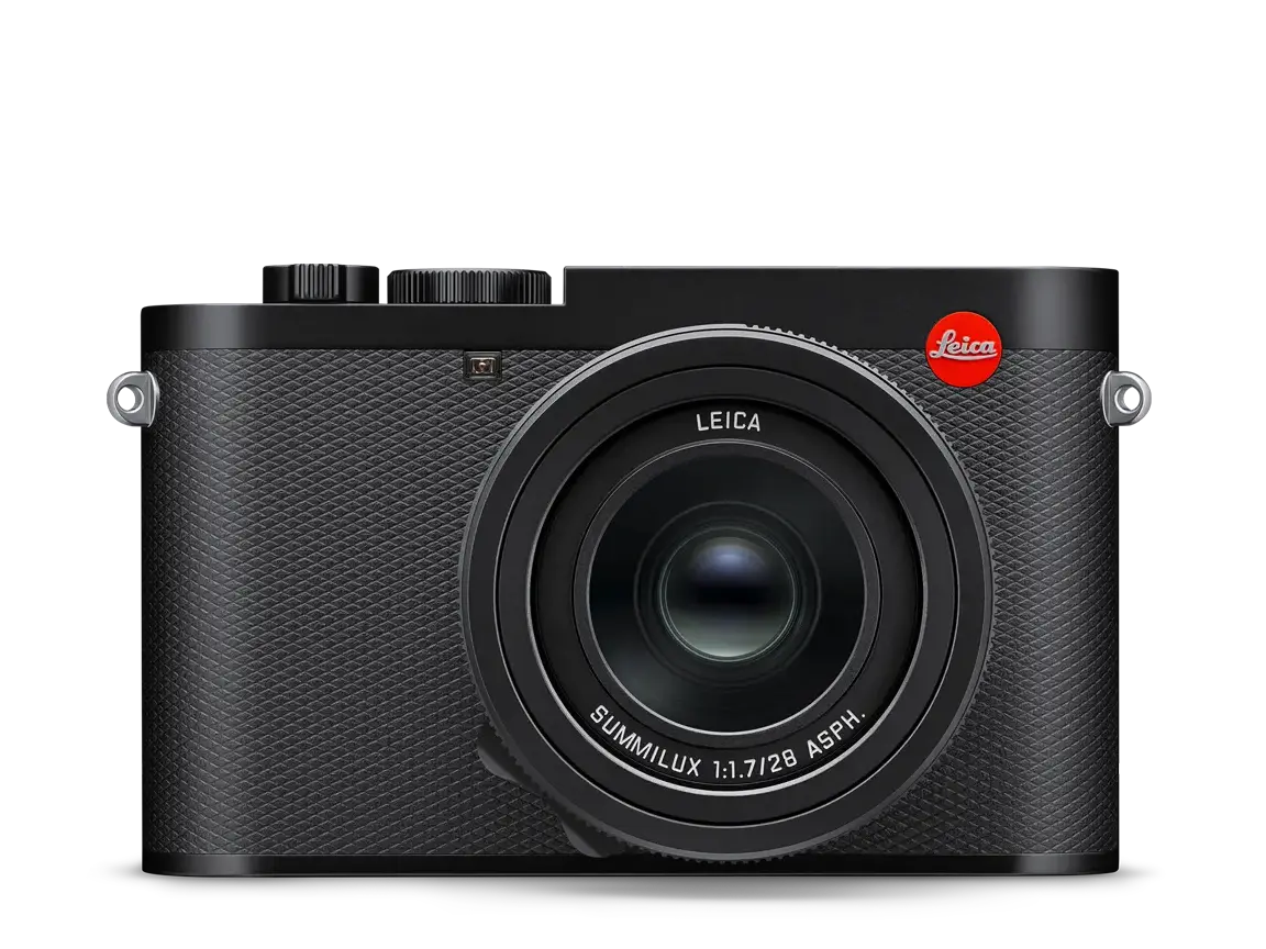 Leica Q3 Vollformat-Kompaktkamera in Frontansicht mit fest integriertem Summilux 28 mm f1.7 ASPH. Objektiv