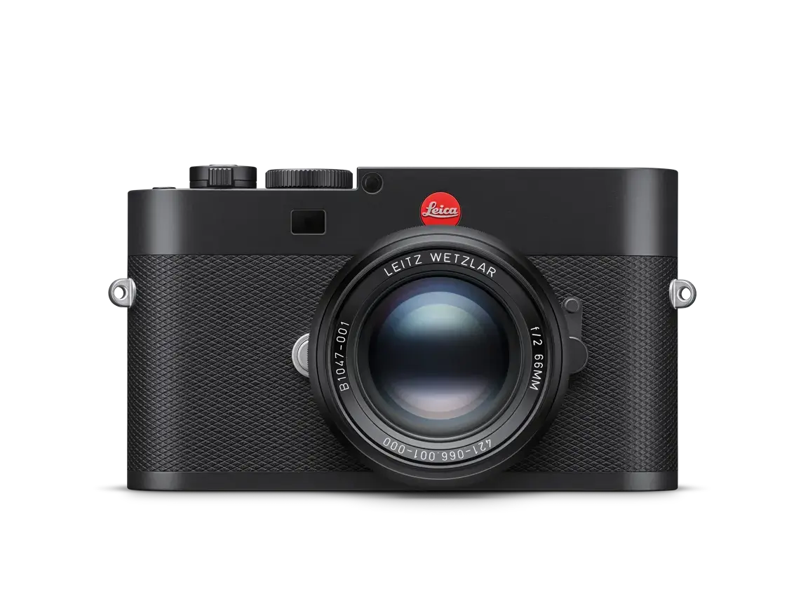 Leica M EV1 in Schwarz mit 50-mm-Objektiv in Frontansicht