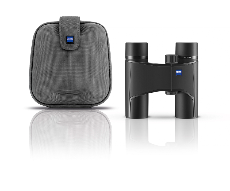 Zeiss Victory Pocket 8x25, including a pouch and a free cleaning kit