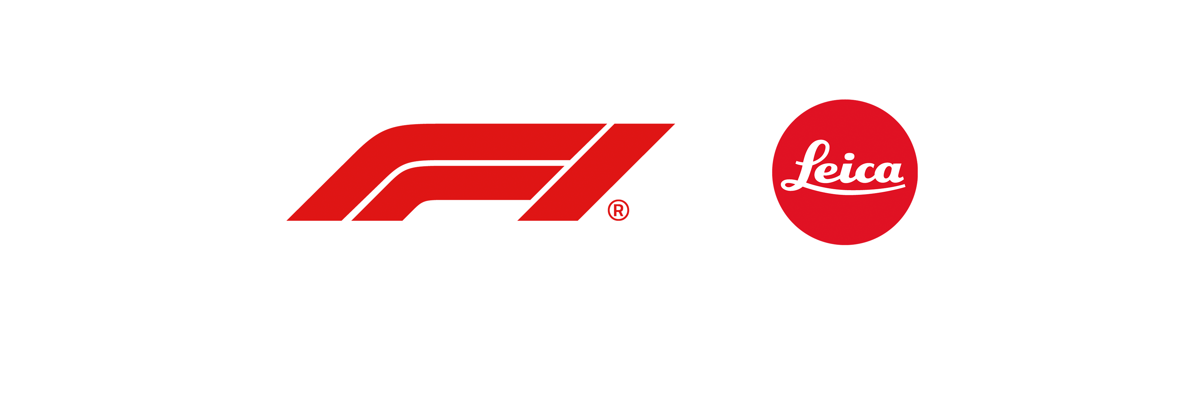 Rotes Formel-1-Logo neben dem Leica-Logo auf schwarzem Hintergrund mit Schriftzug Official Licensee of Formula 1.