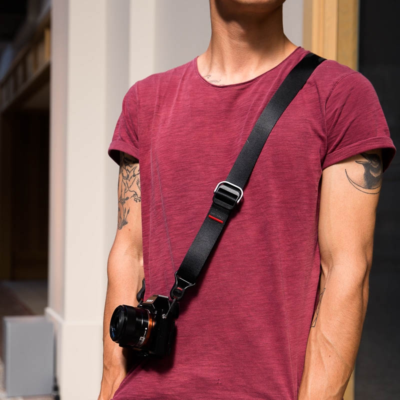 Peak Design Slide Lite Black – Camera strap for entry-level DSLRs and larger mirrorless cameras