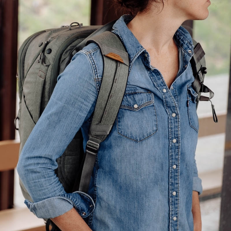 Peak Design Travel Backpack 45L Reise- und Fotorucksack - Sage (Salbeigrün)