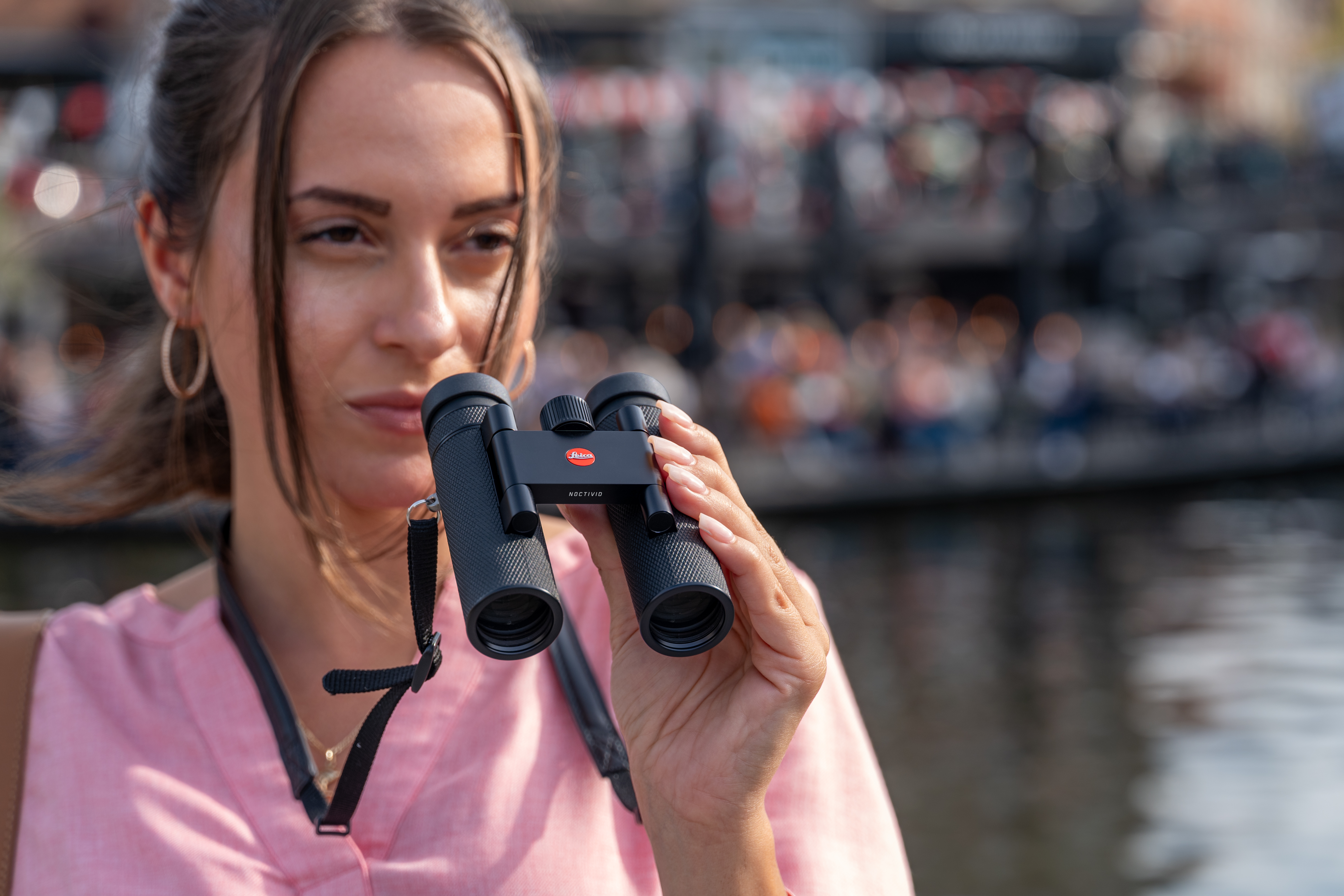 LEICA NOCTIVID COMPACT 8x25 (schwarz, beledert) inkl. Premium Reinigungsset